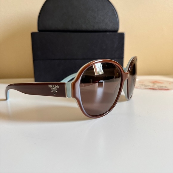 S⭕️LD Prada Sunglasses - Picture 9 of 13